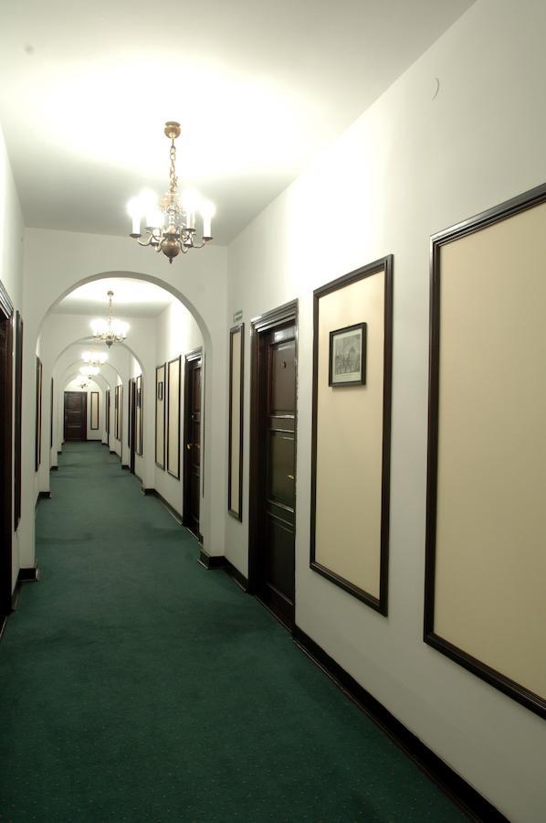 Hotel "Zajazd Napoleonski" Varsovia Exterior foto